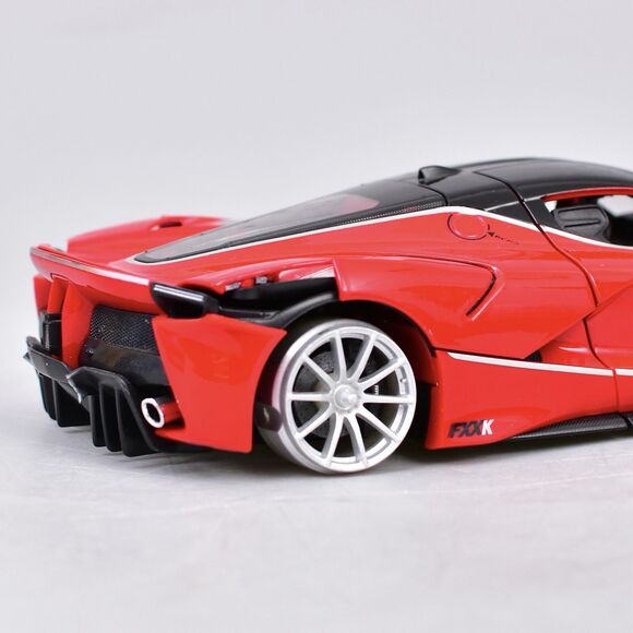 MAISTO 1/24 SCALE FERRARI FXX-K MODEL PARTS OR REPAIR - Picture 6 of 6